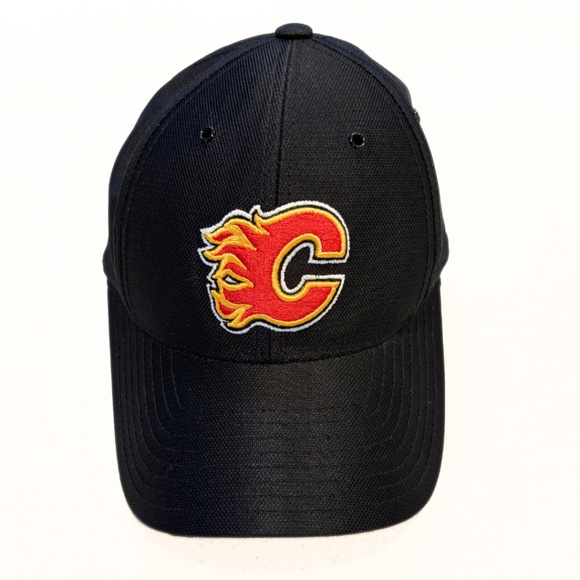 Calgary Flames Adjustable Youth NHL Hat By Puma - Picture 1 of 5